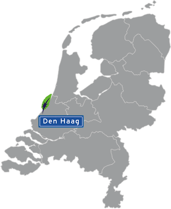 Grijze kaart van Nederland met Den Haag aangegeven voor maatwerk taalcursus Engels zakelijk - blauw plaatsnaambord met witte letters en Dagnall veer - transparante achtergrond - 600 * 733 pixels